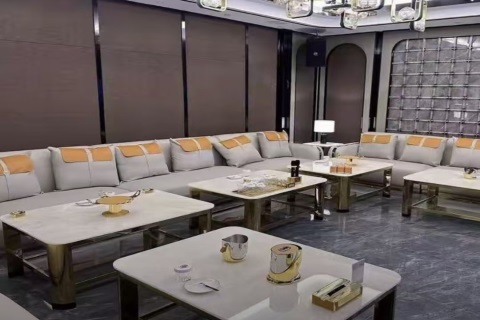 鄂州KTV诚邀阳光女孩加入 在湖光山色中开启职业新篇